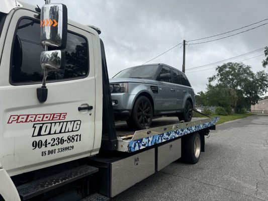 Towing service and roadside assistance located in Jacksonville fl open 24 hours