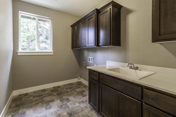 FOR SALE: 1443 Fern Ln Sweet Home, OR 97386