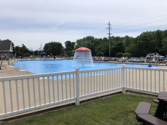 Two Pools - One for kiddos, and the other is deeper (6/12/2019)