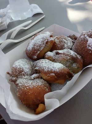 Fried Oreos........'Merica.