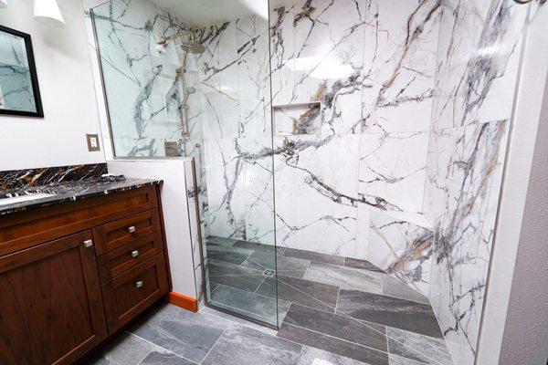 Beautiful Master bathroom makeover