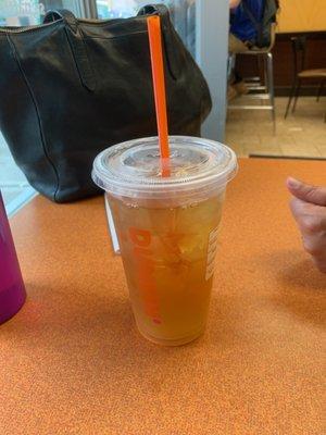 Iced green tea no sugar ! Only 5 cals