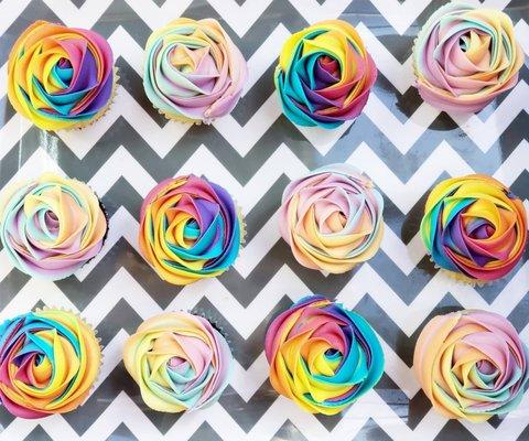 Rainbow cupcakes