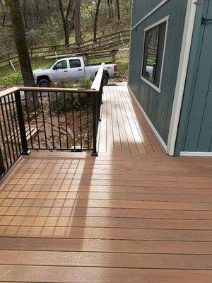 Fiberon deck with iron railing