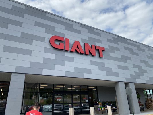 GIANT Food Stores