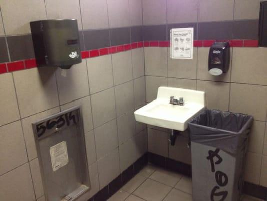 Nice clean restroom....