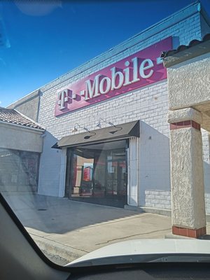 T-Mobile .. Best shop here