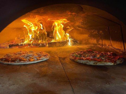 PIZZERIA EXPRESS BY GABRIELLAS IS NOW OPEN WITH GABRIELLAS FAMOUS WOOD BURNING BRICK OVEN PIZZA, CALZONES, SANDWICHES, SALADS, AND OUR DELIC