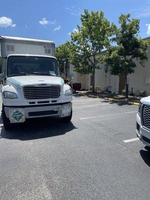 Delivery truck blocking my business, instead of business it is delivering to.