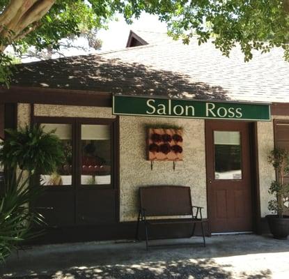 Salon Ross