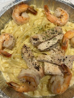 Fettuccine Alfredo with shrimp and chicken