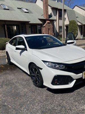 This Honda Civic SI was fully detailed (interior & exterior) and waxed