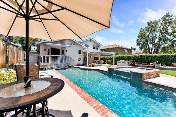 Salt Water Pool and Spa room to play on the lush grass