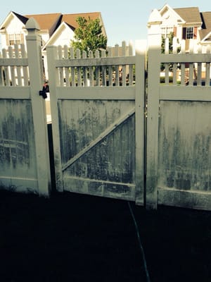 Fence cleaning in West Deptford NJ...