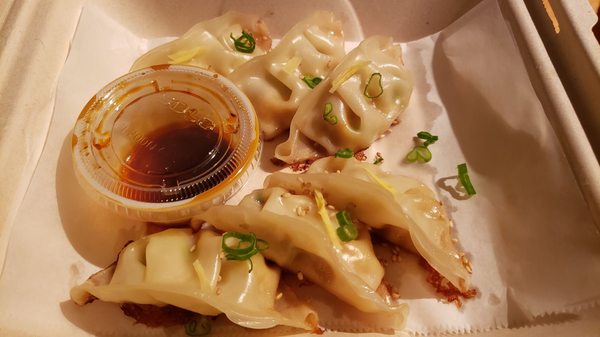 Veggie gyoza ($8), vegan by default. Tasty with a nice filling.