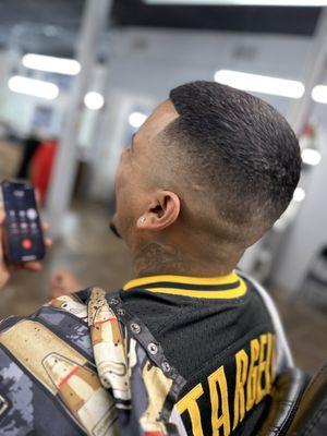 #214#214cut#texasblend#dallasfade#toptier#thecolorway#localhaircut#tripleog##culture#trendsetter#braids#tattoos#jewelry#music#dallas#barber