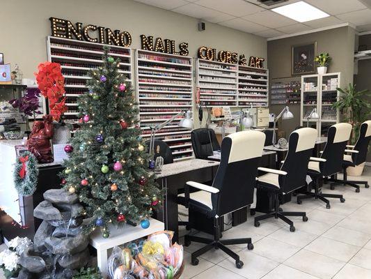 Holiday at Encino Nails & Spa