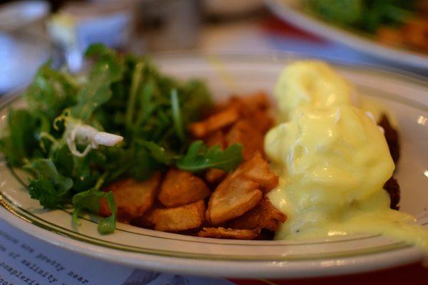 amazing crab cake benedict