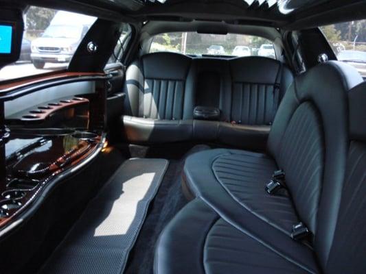 Lincoln Town Car Stretch Limousine