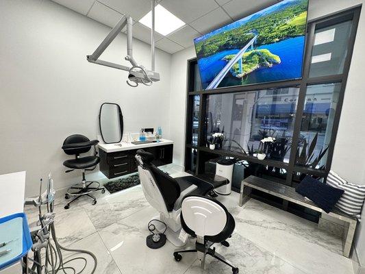 Dental room