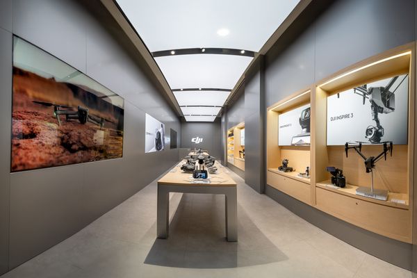 DJI STORE INSIDE ENTRANCE