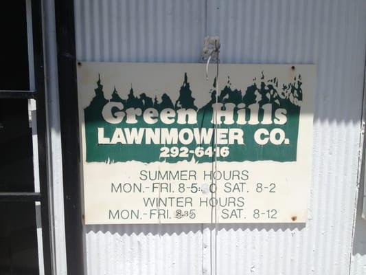 Nashville's lawnmower experts