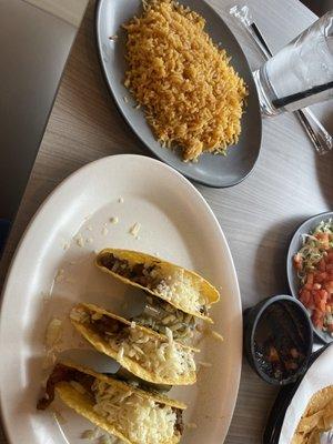 Steak & Cheese crunchy tacos