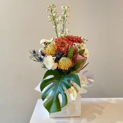 Tropical arrangement (Premium Size)