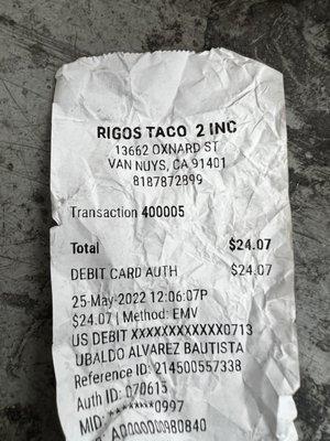 Qué muertos de hambres compras un burrito de asada y parece que pides de frijoles No compren ahí