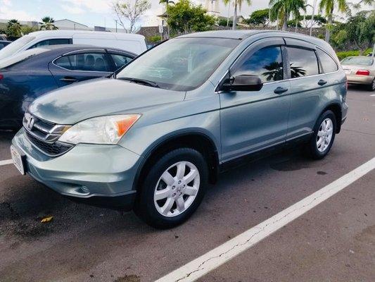 Carwash while you shop in Walmart? Book an appointment with us while you go for a grocery run and come back with a shiny vehicle.