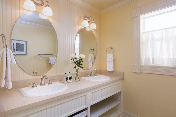 Carriage House Guestroom