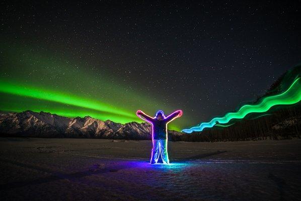 Light painting with northern lights [Anchorage Aurora Quest]