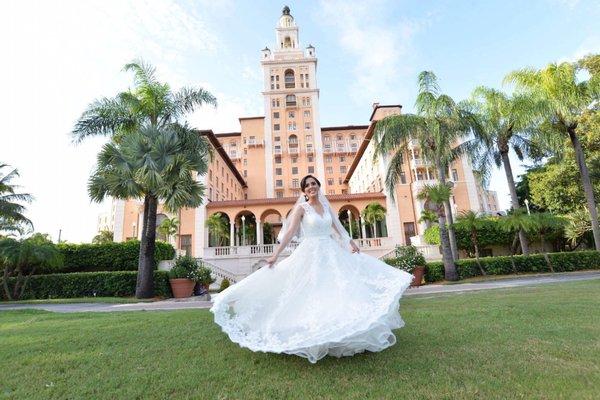 Love my princess dress Instagram: Picture by @pedritohenriquez and tiara and earrings by @mixeloficial