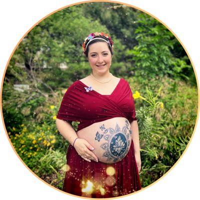 Henna maternity shoot @butterflygarden