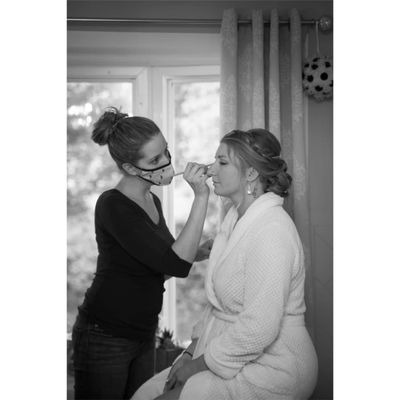 Taryn doing bridal makeup