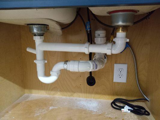 Sink drain install with dishwasher water line