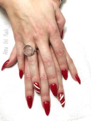 Holiday ready! Let your nails stand out during this festive season.