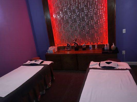 Very nice and clean place for massage and very professional team of massagers