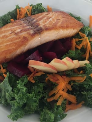 Kale and beet salad with salmon