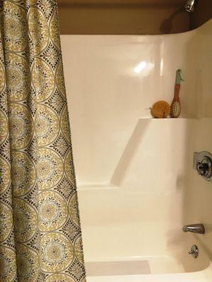 Bathrooms offer bathtub/shower in all apartments