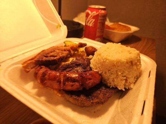 Bandeja Paisa de Colombia  Exelente