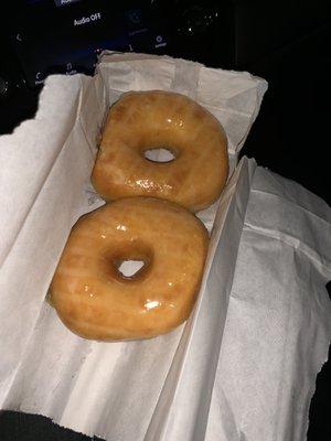 45 seconds out of the hot oil into my hand. The best donuts I've ever had. These beat Shipleys and Round Rock donuts.