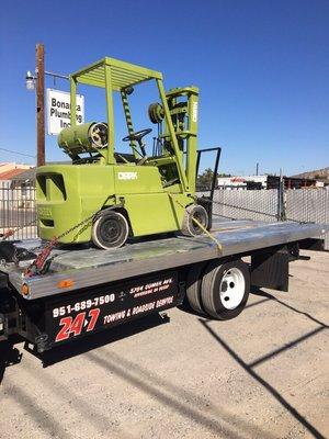 Forklift and small equipment towing and transport