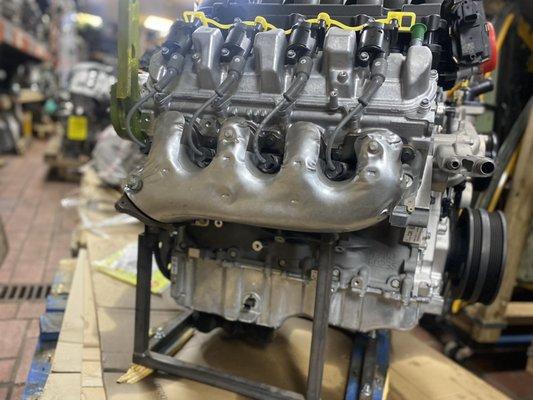 Brand NEW 0 MILEAGE 2015-17 Chevy Silverado Engine