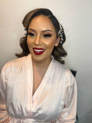 Bridal glam with bold lip