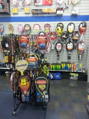 Into racquetball or tennis?  Beginner racquets here