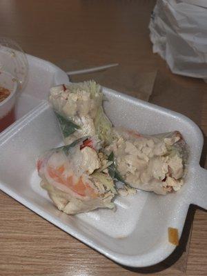 This is the worse Thai rolls I've ever had ,and i love Thai food but not here