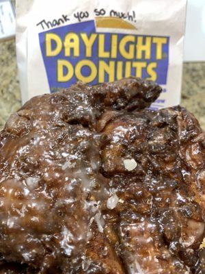 Apple fritter