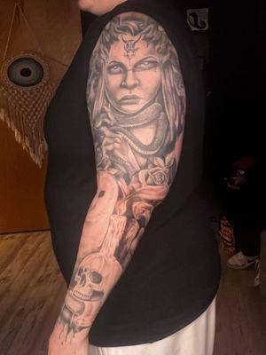 Full sleeve