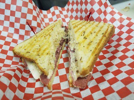 Have you tried the Reuben yet?!